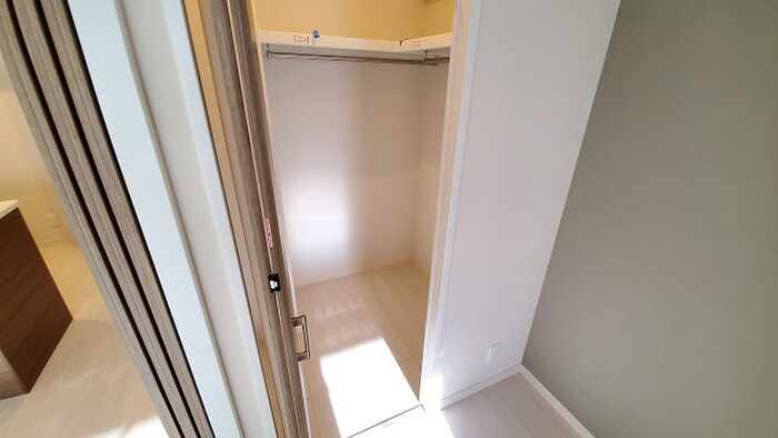 物件内観写真12　(収納)