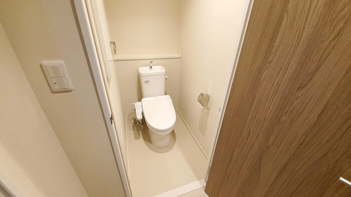 物件内観写真16　(トイレ)