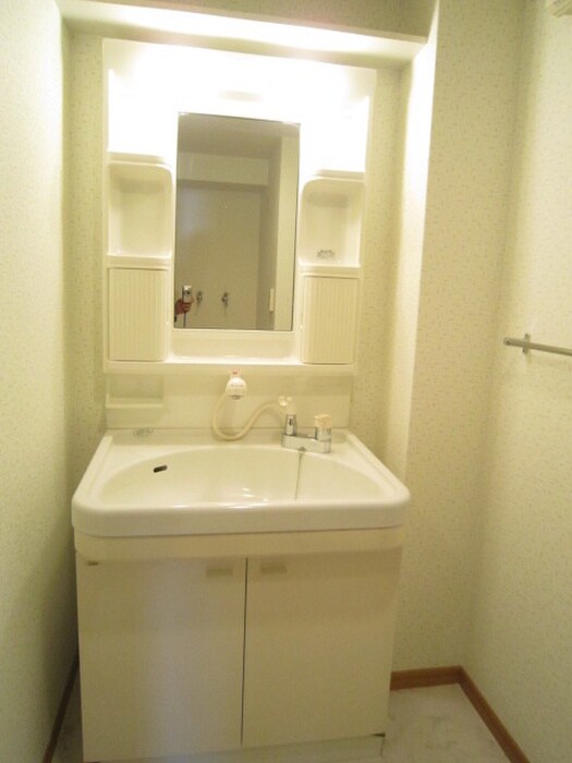 物件内観写真12　(洗面)