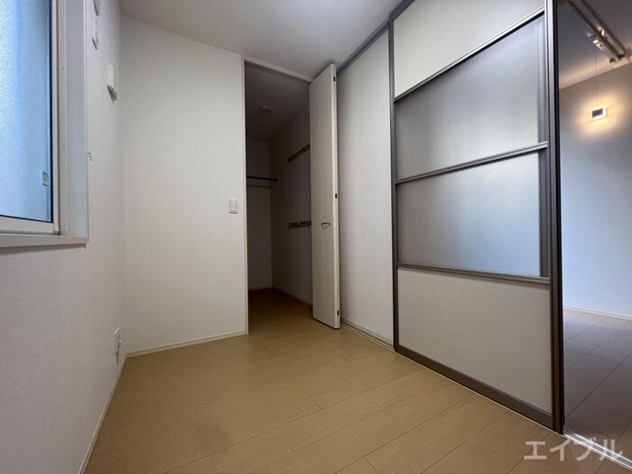 物件内観写真9　(居室)