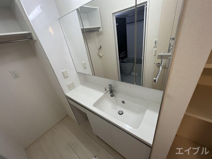 物件内観写真12　(洗面)