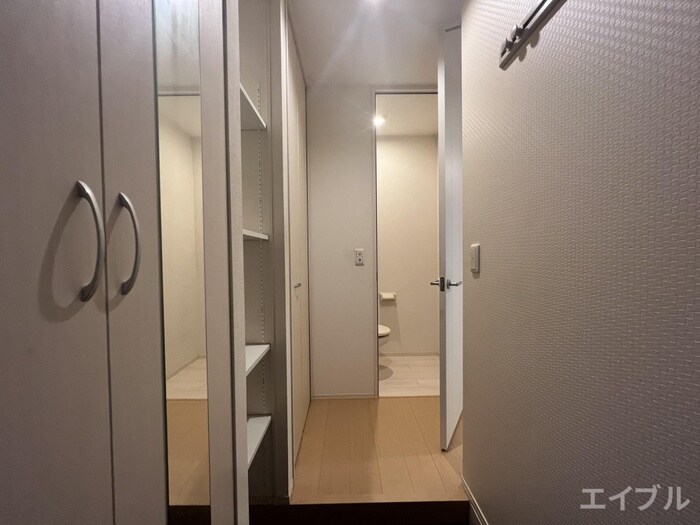 物件内観写真16　(廊下)