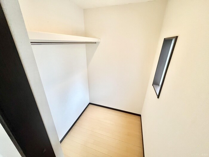 物件内観写真12　(収納)