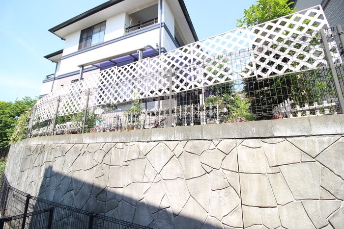 物件内観写真18　(室内からの展望)