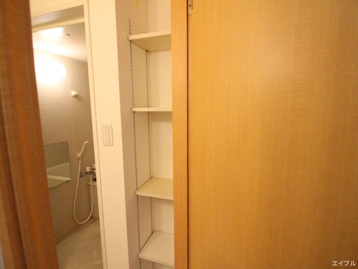 物件内観写真12　(収納)