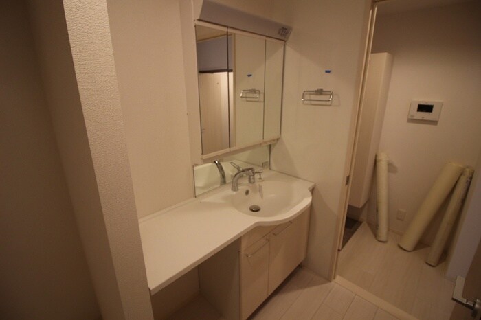 物件内観写真11　(洗面)