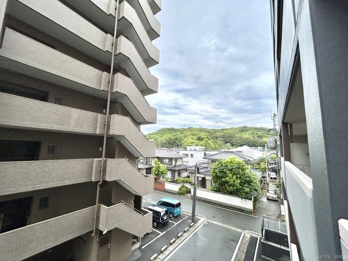 物件内観写真16　(室内からの展望)