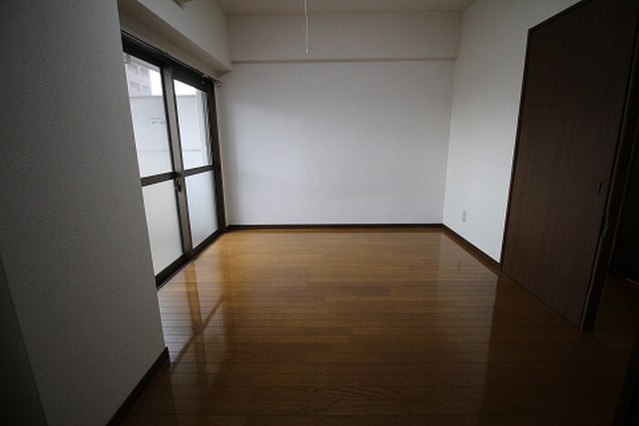 物件内観写真6　(居室)