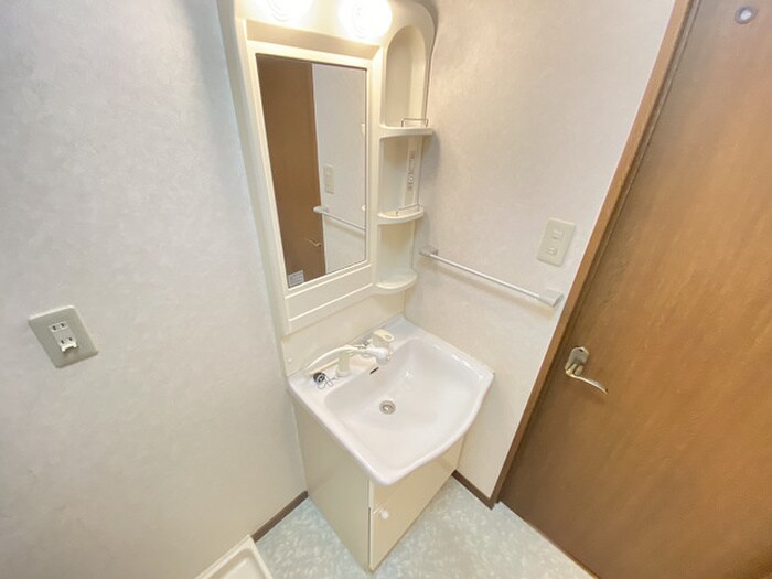 物件内観写真11　(洗面)