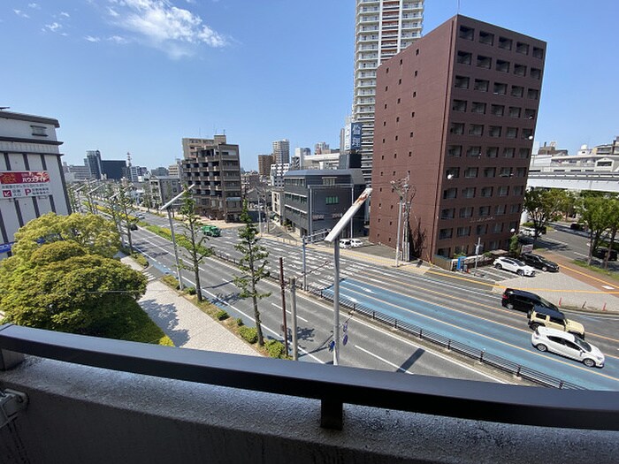 物件内観写真14　(室内からの展望)