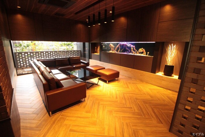 物件外観写真6　(エントランス部分)