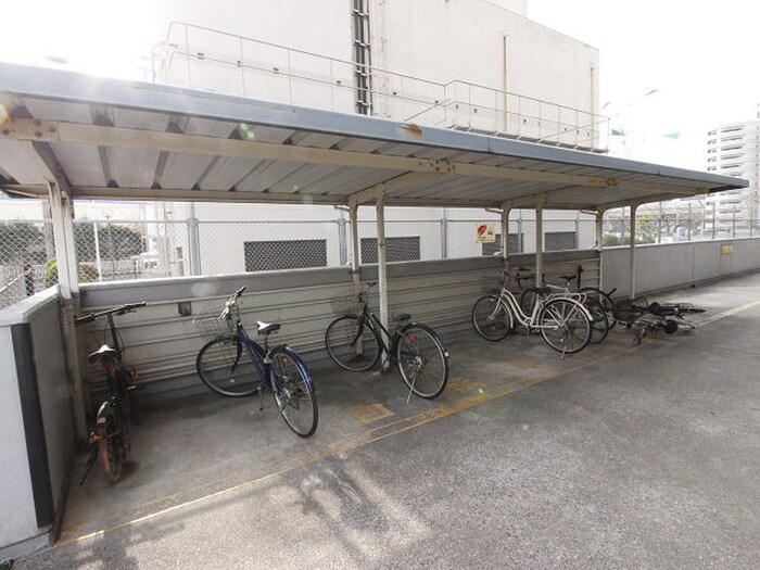 物件外観写真5　(駐輪場)
