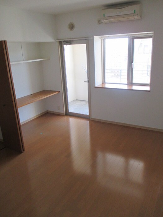 物件内観写真10　(居室)