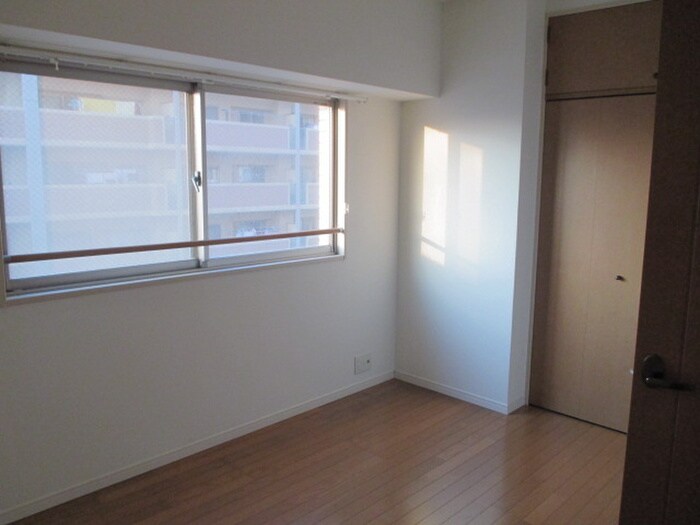 物件内観写真11　(居室)