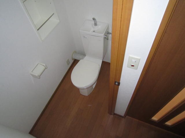 物件内観写真12　(トイレ)