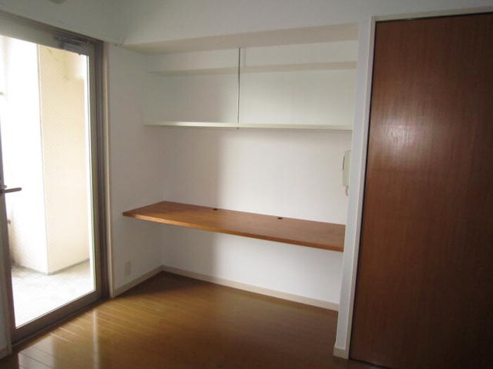 物件内観写真13　(収納)