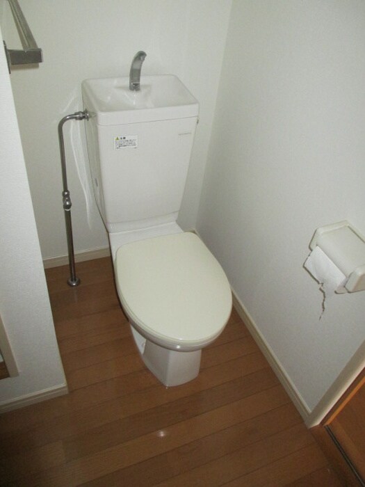 物件内観写真13　(トイレ)