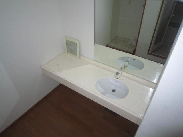 物件内観写真14　(洗面)