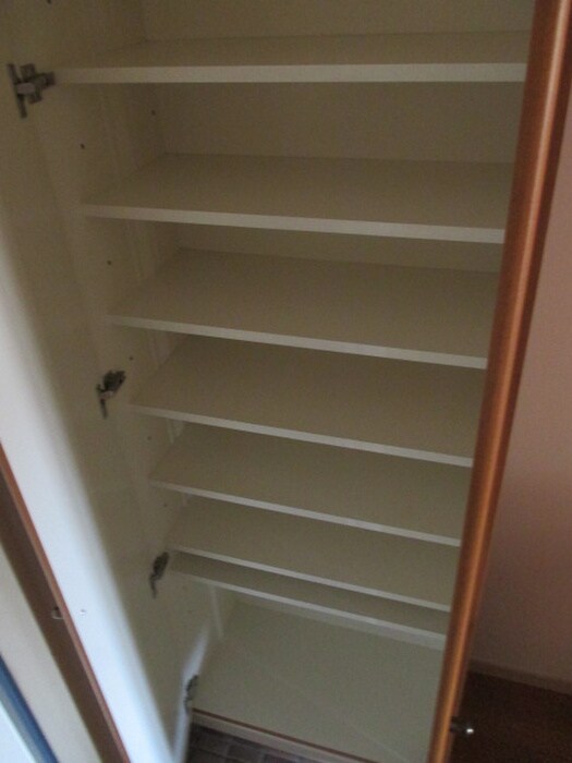 物件内観写真17　(靴箱)