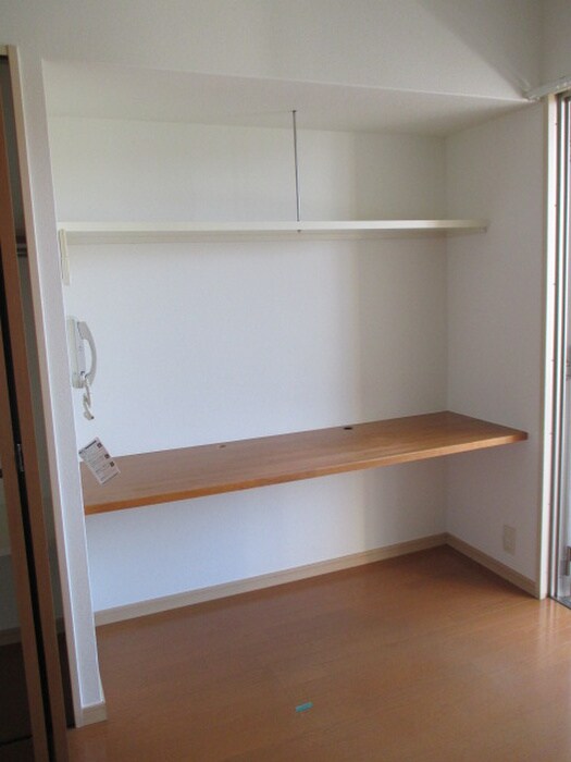物件内観写真18　(収納)