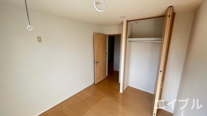 物件内観写真12　(収納)