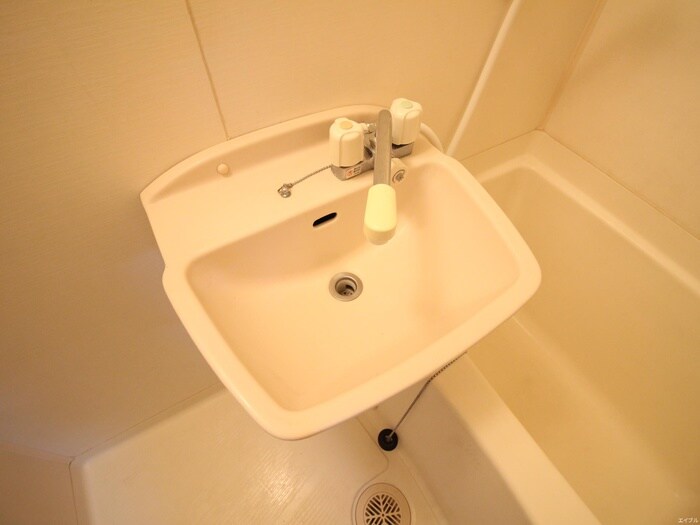 物件内観写真10　(洗面)