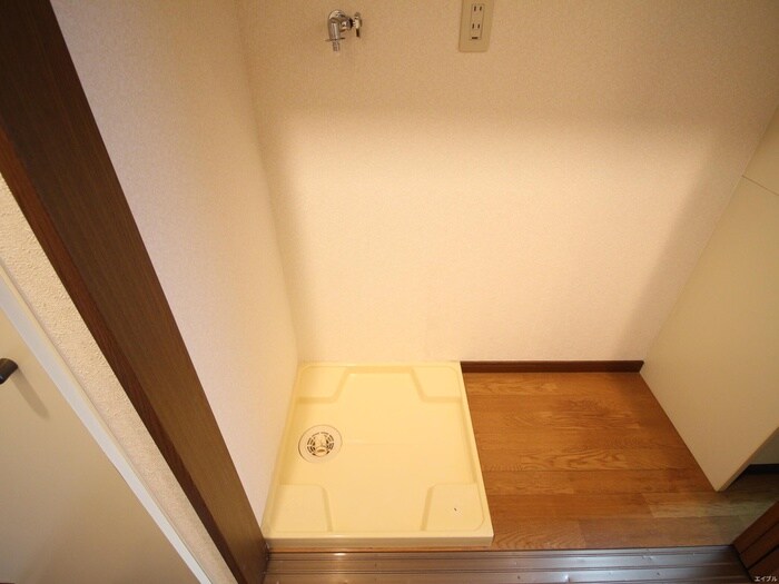 物件内観写真22　(洗濯機置場)