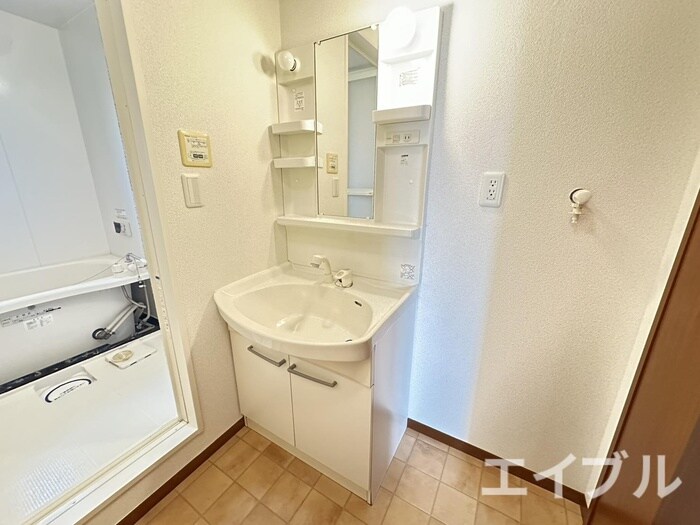 物件内観写真10　(洗面)