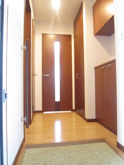 物件内観写真15　(廊下)