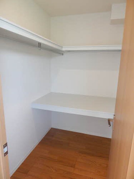 物件内観写真14　(収納)