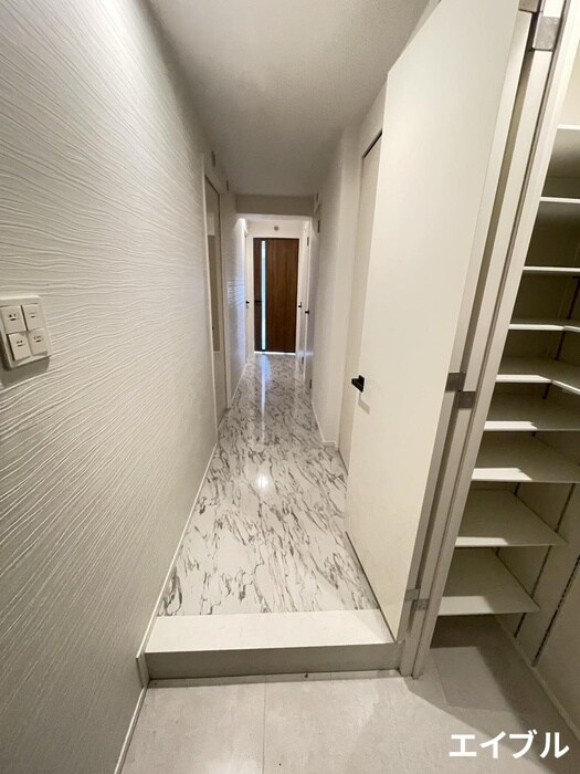 物件内観写真19　(玄関)