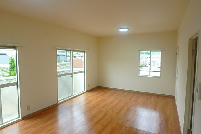 物件内観写真4　(居室)