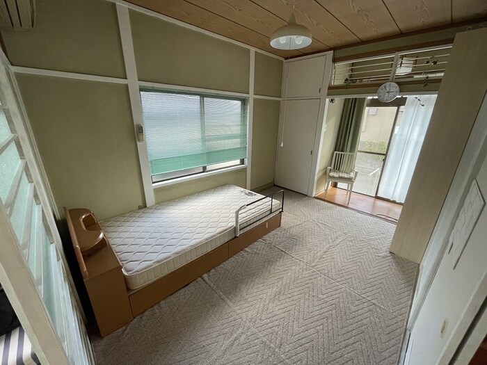 物件内観写真2　(居室)