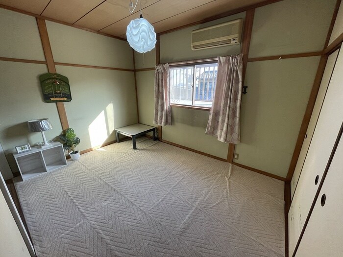 物件内観写真4　(居室)