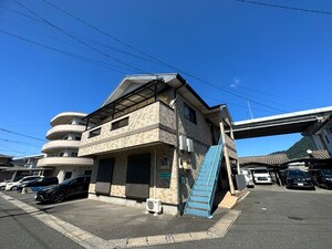 ラクシャリー2外観写真