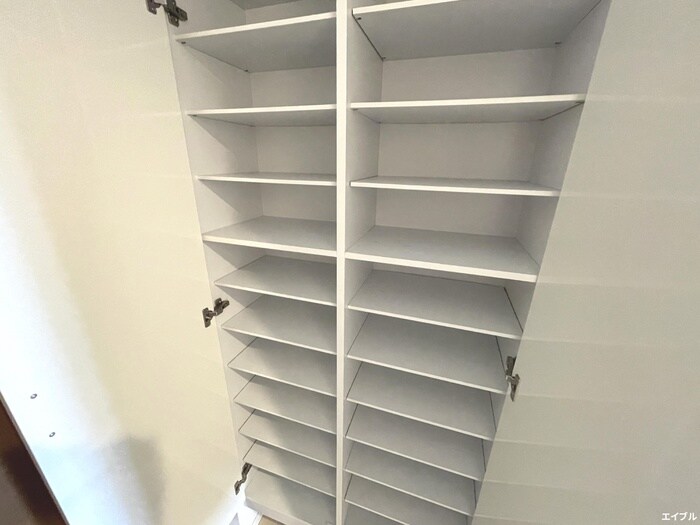 物件内観写真13　(靴箱)