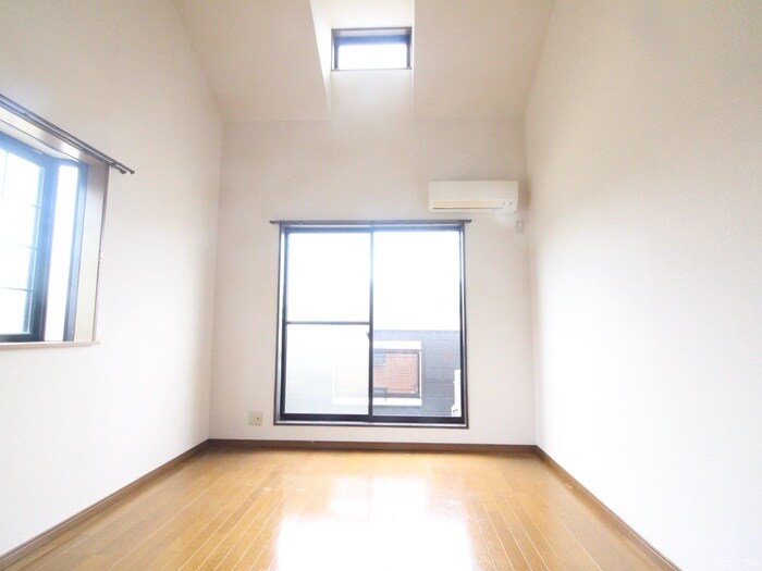 物件内観写真9　(居室)