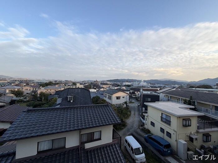 物件内観写真18　(室内からの展望)