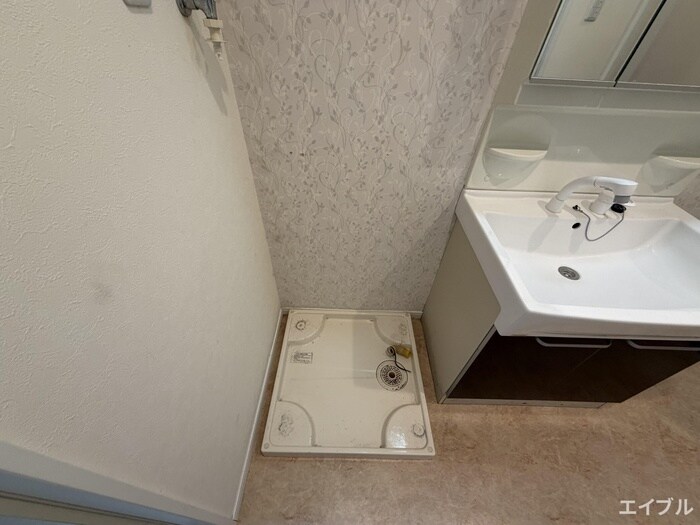 物件内観写真21　(洗濯機置場)