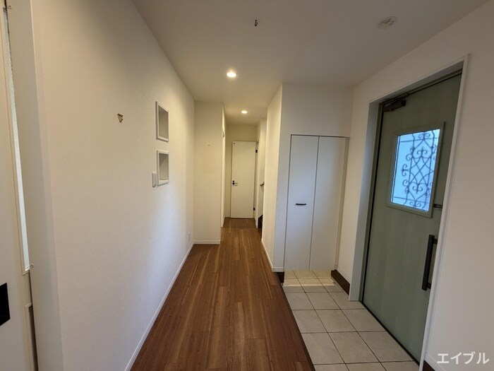 物件内観写真22　(廊下)