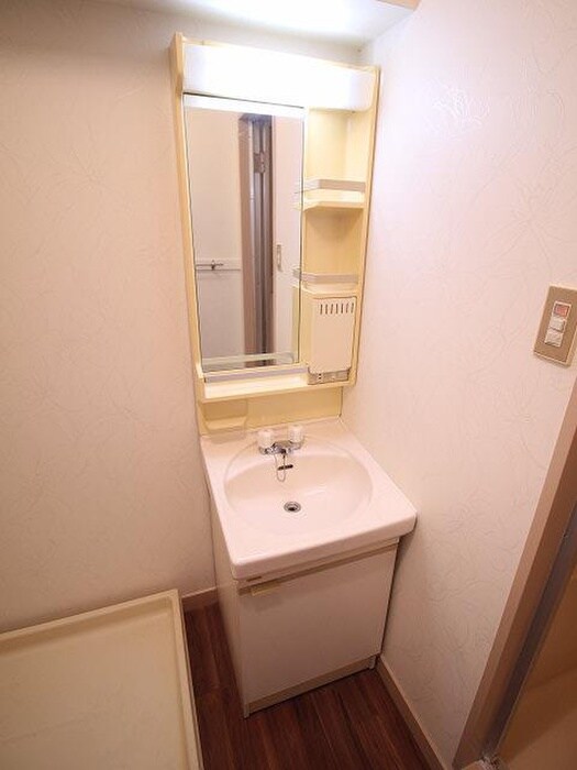 物件内観写真8　(洗面)