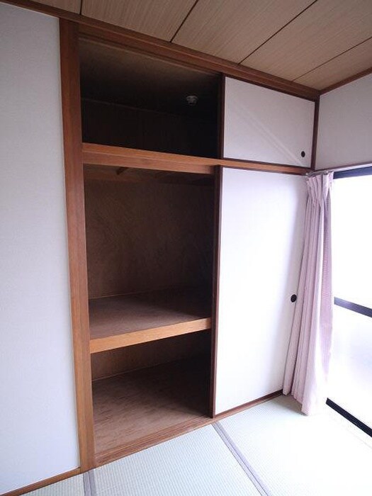 物件内観写真11　(収納)