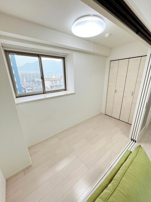 物件内観写真10　(居室)
