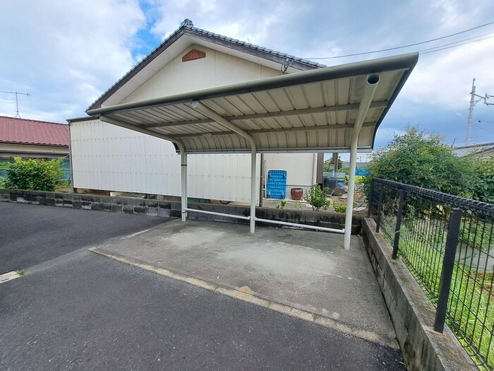 物件外観写真2　(駐輪場)