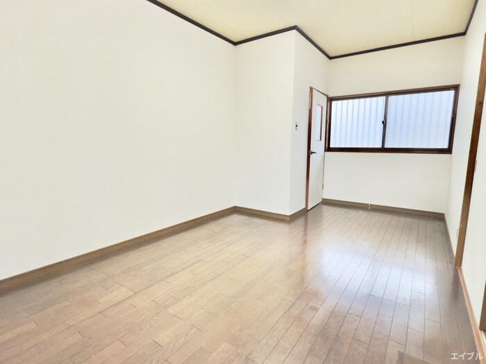 物件内観写真4　(居室)