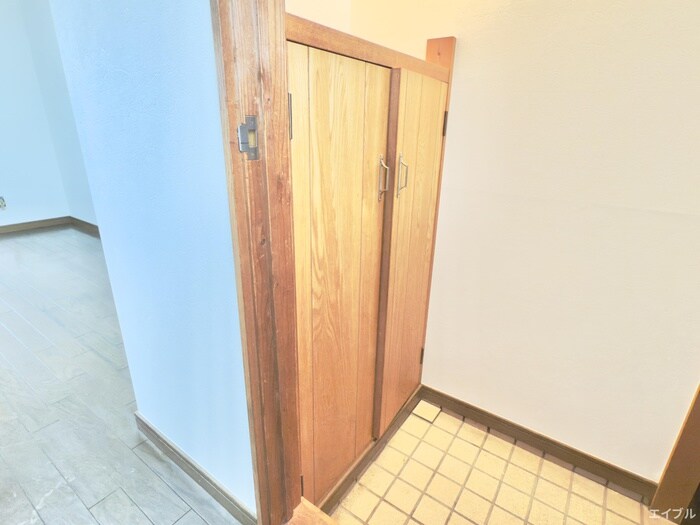 物件内観写真12　(靴箱)