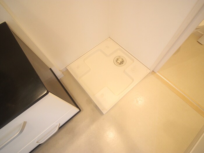 物件内観写真10　(洗濯機置場)