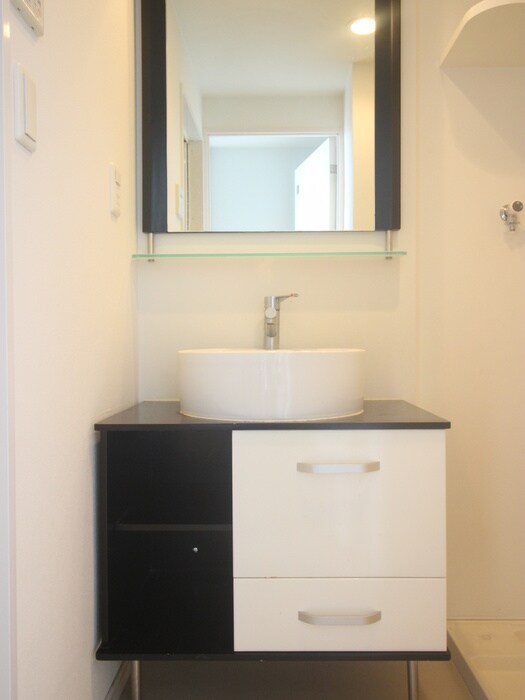 物件内観写真11　(洗面)