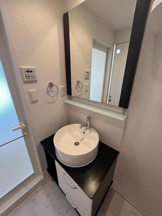 物件内観写真12　(洗面)