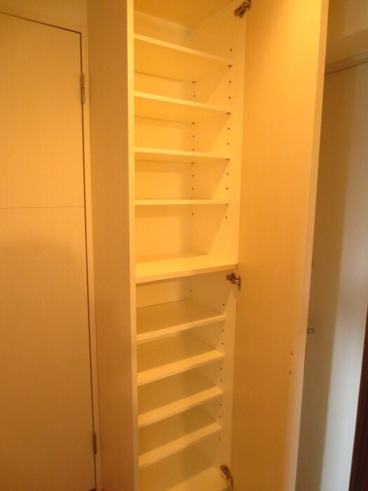 物件内観写真14　(靴箱)